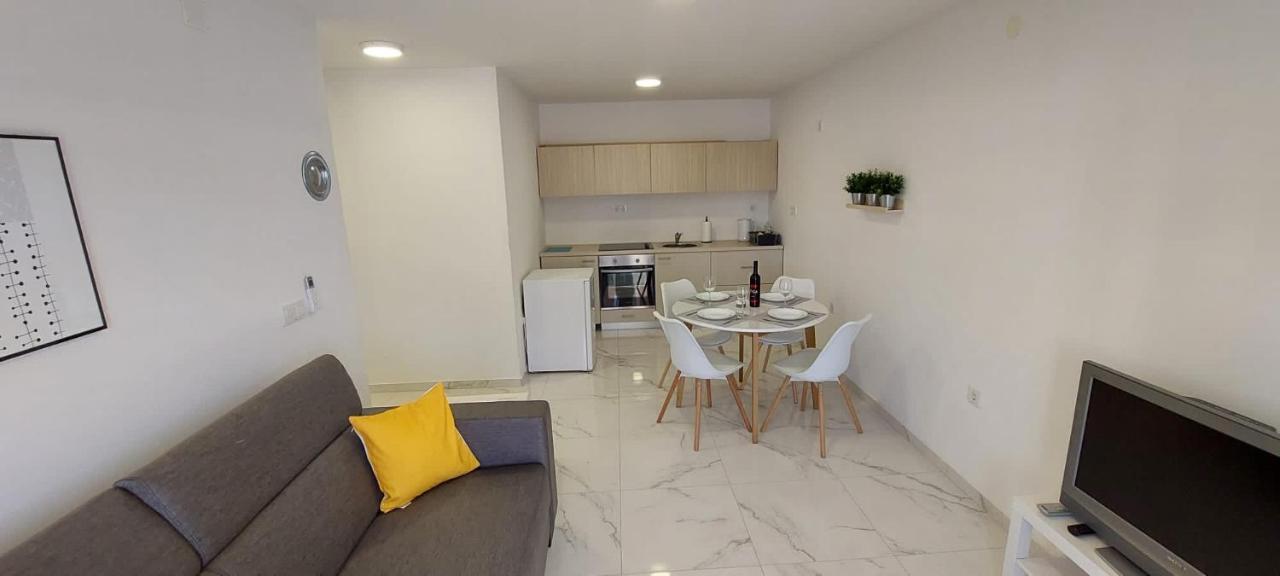 Apartment Bella Novalja Eksteriør billede