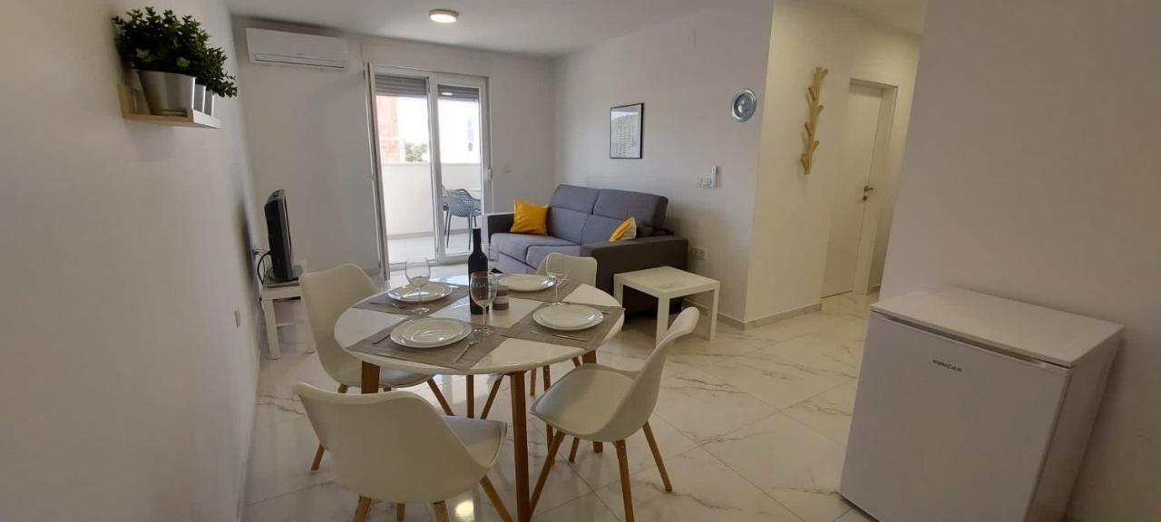 Apartment Bella Novalja Eksteriør billede